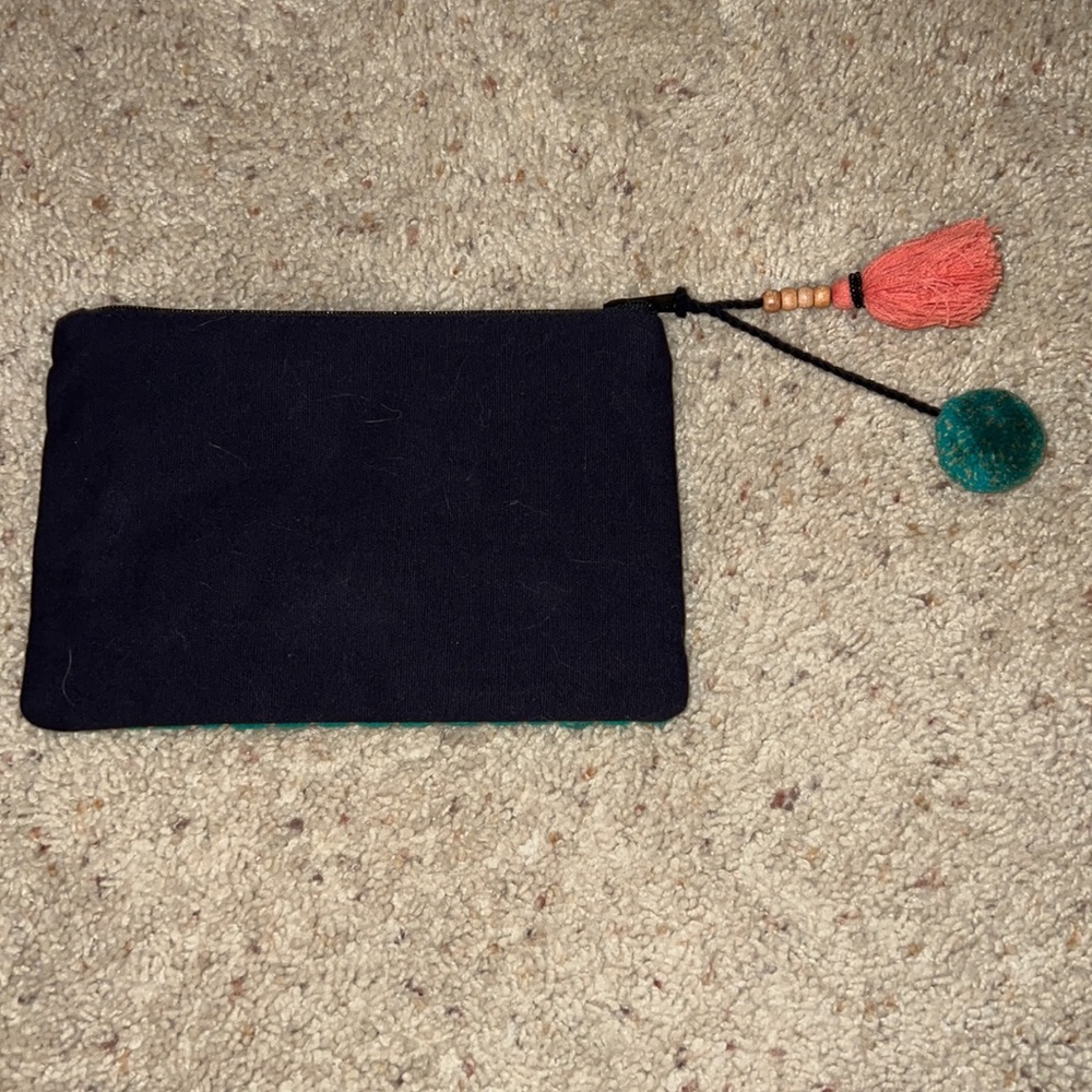 Aztec zip pouch - Picture 2 of 4